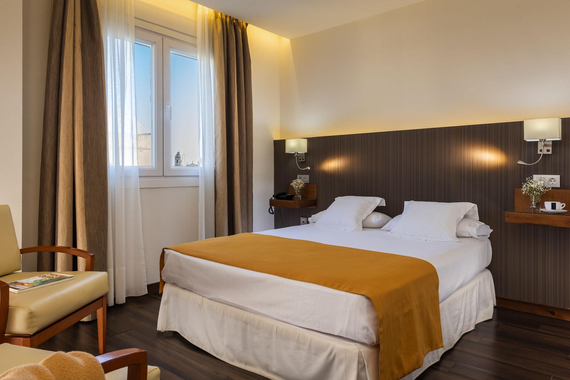 De Francia Y Paris Hotel Kadyks