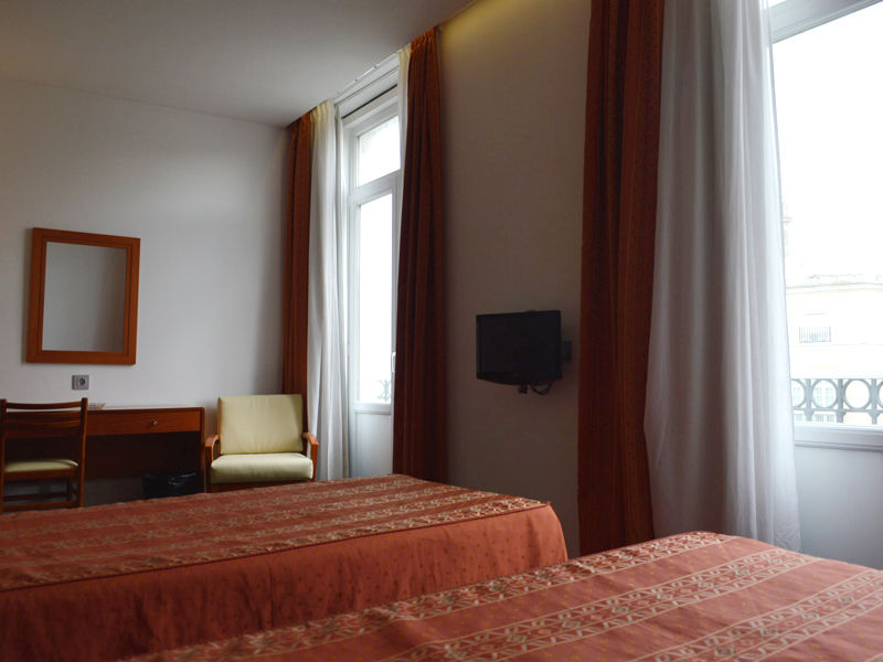 De Francia Y París Hotel Cádiz