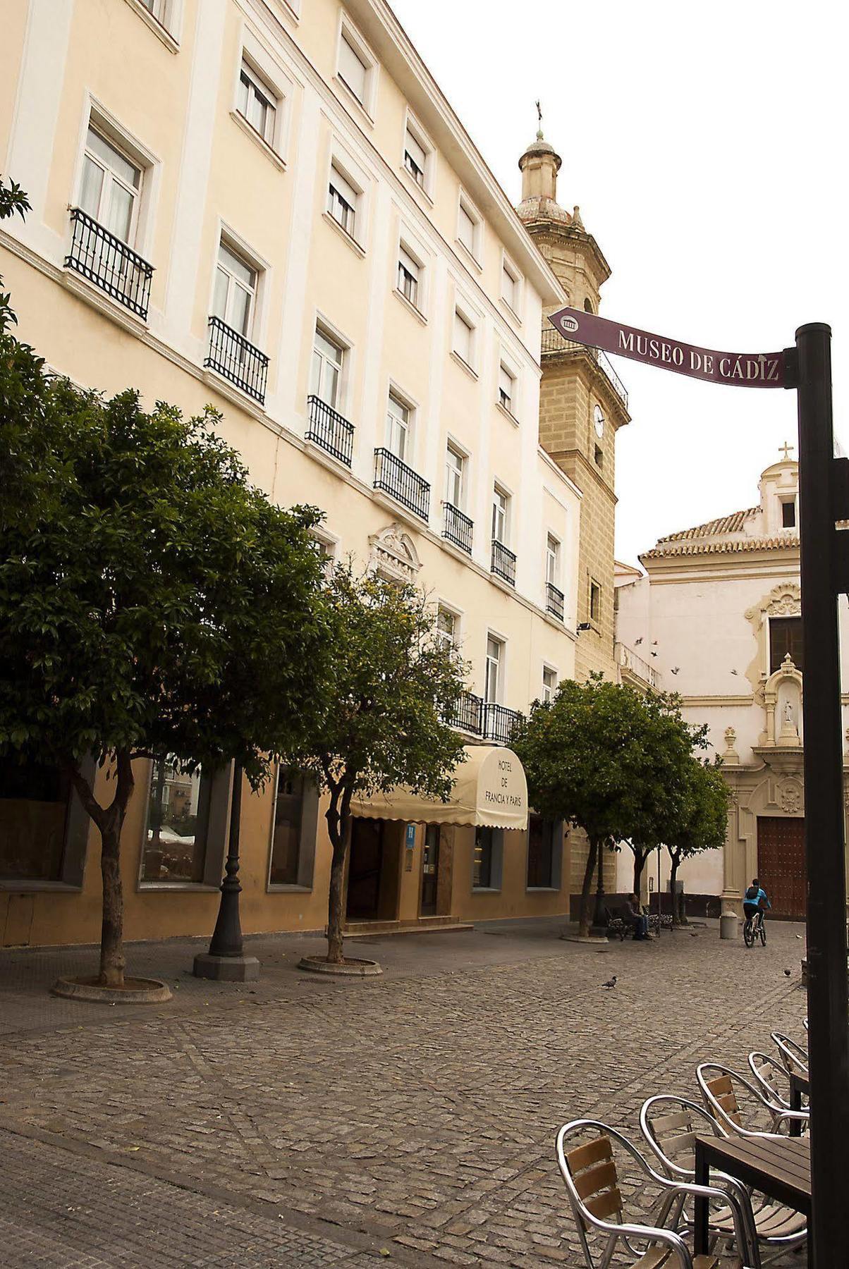 De Francia Y París Cádiz