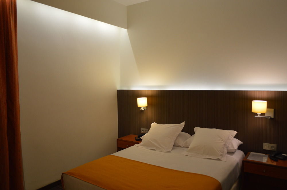 De Francia Y Paris Hotel Kadyks